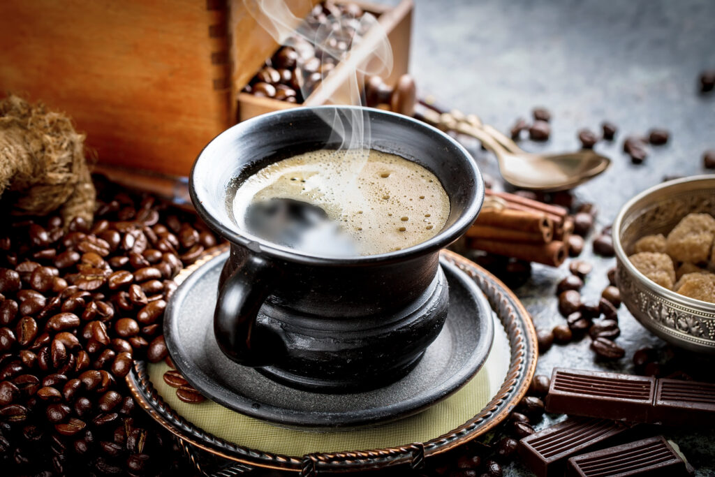 Single origin czy blend - jaką kawę wybrać do codziennego picia?
