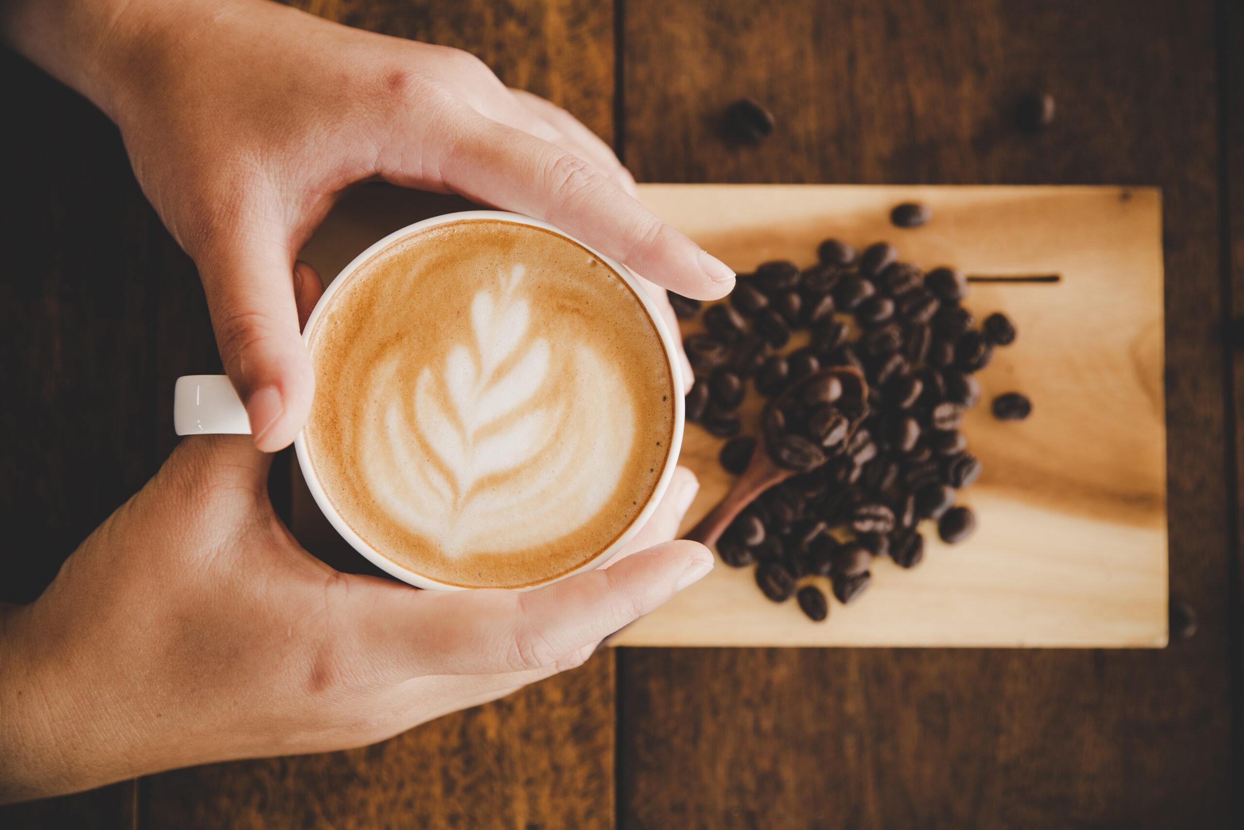 AeroPress – jak parzyć kawę w tym kultowym urządzeniu krok po kroku?